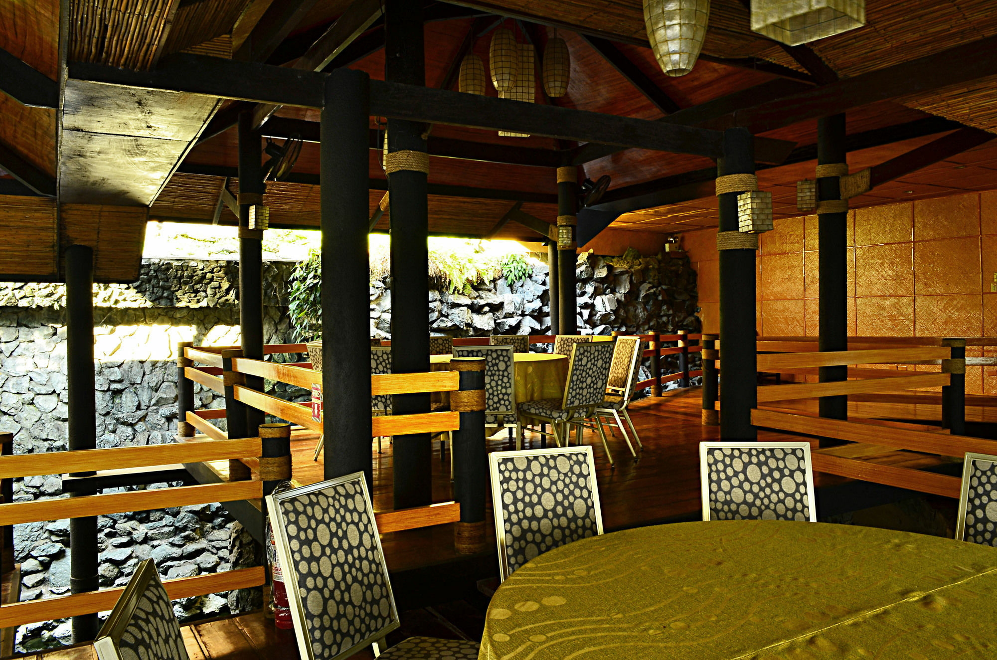 Thunderbird Resorts - Rizal Binangonan Экстерьер фото